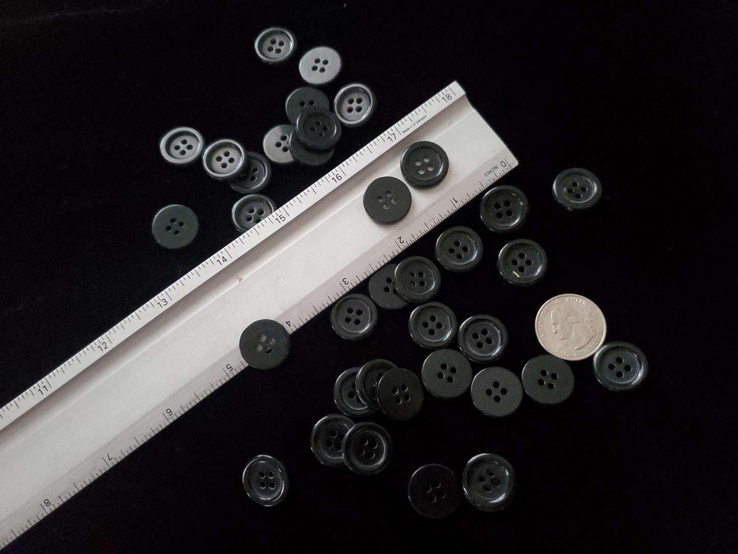 black 4 hole buttons