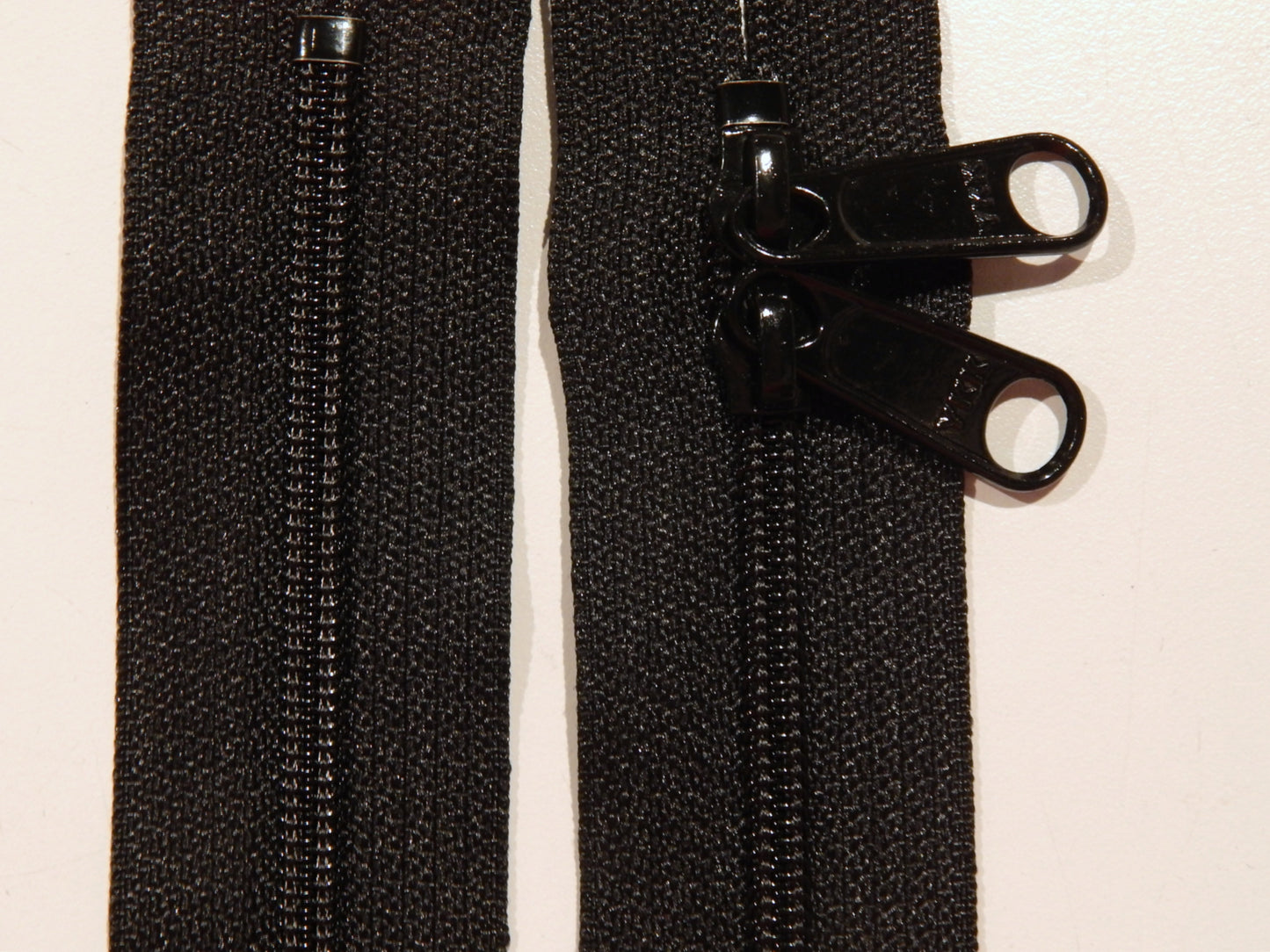 Nylon Coil Two-Way Long Pull Bag Zippers