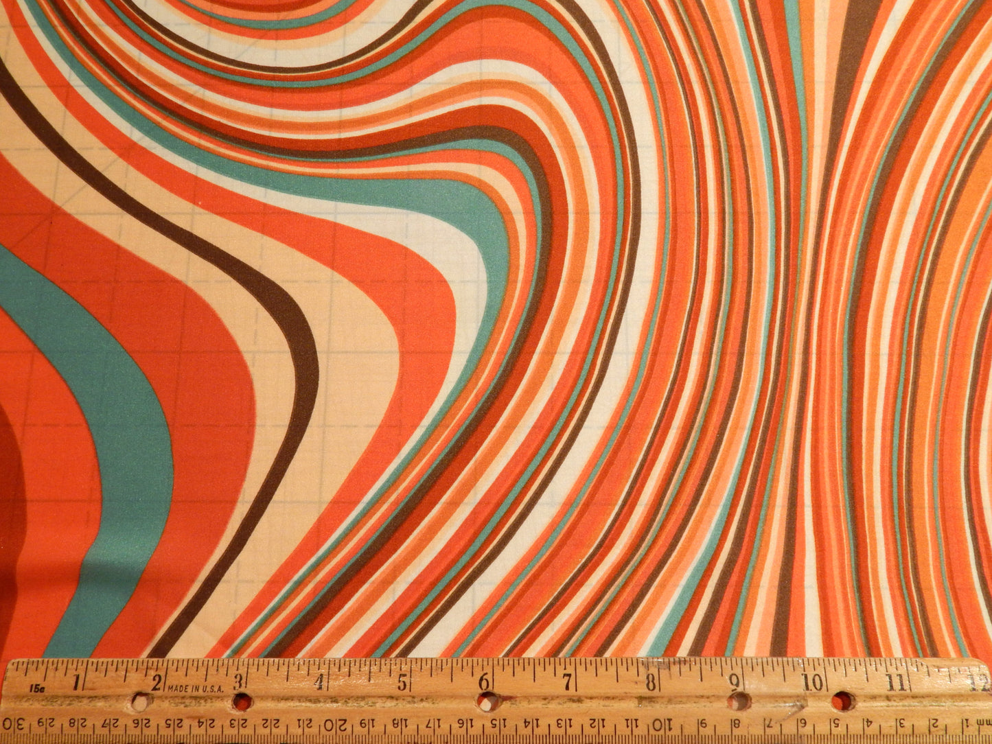 Austin Powers 70s Swirl Charmeuse