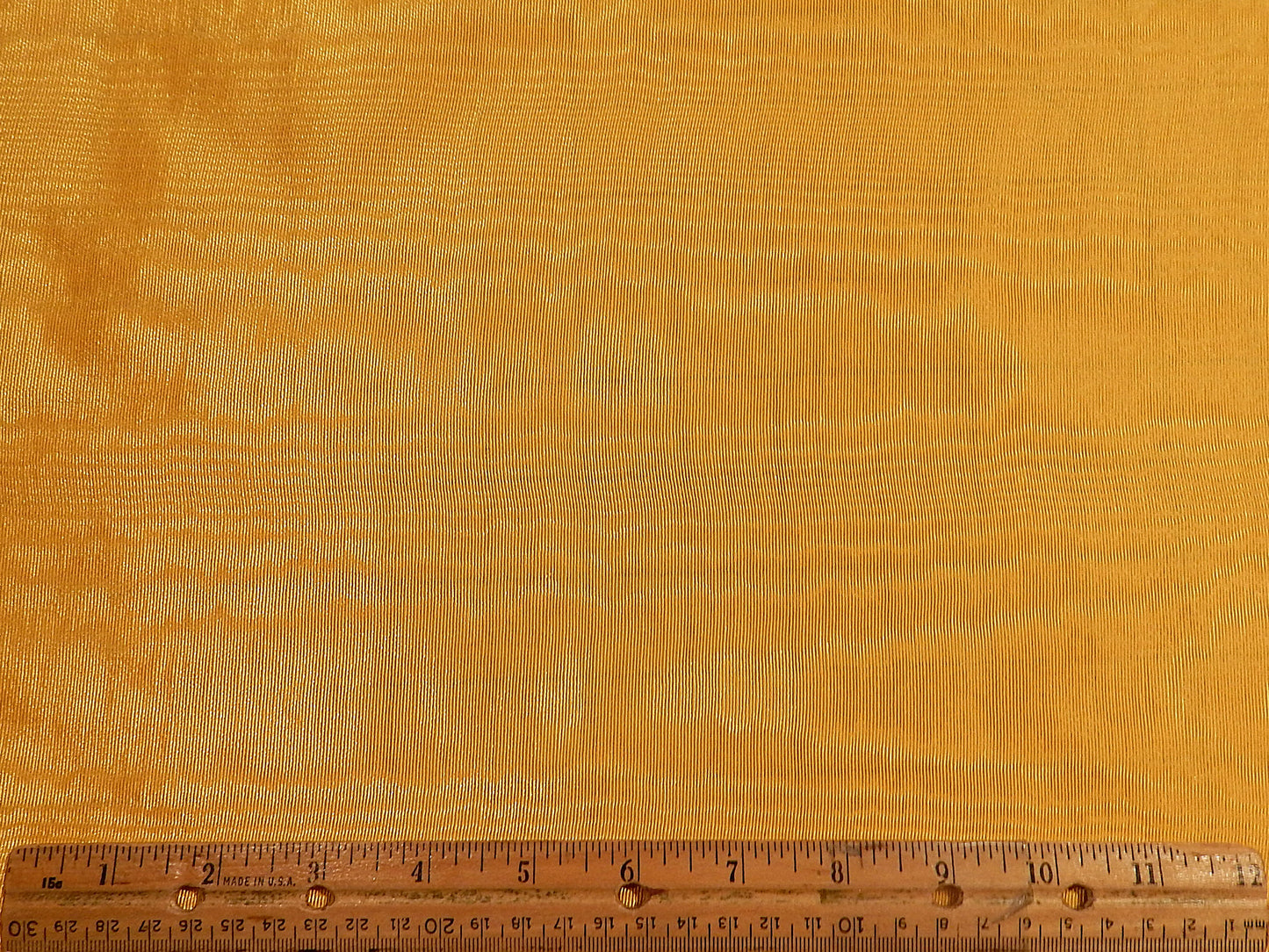 Gold Moiré