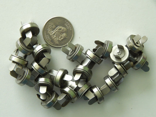 silver magnetic bag snaps