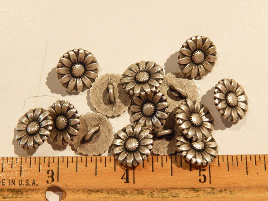 Mod Metal Flower Buttons