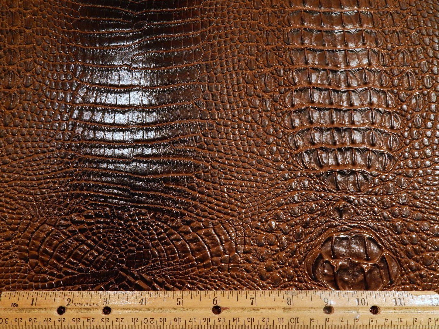 Hazelnut Brown Alligator Vinyl