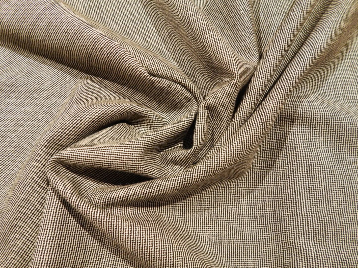 Italian Mini Houndstooth Wool Suiting