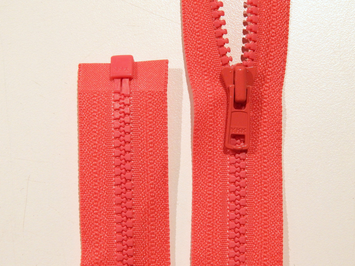 Molded Plastic Separating Jacket Zippers - 22", 24", 30"