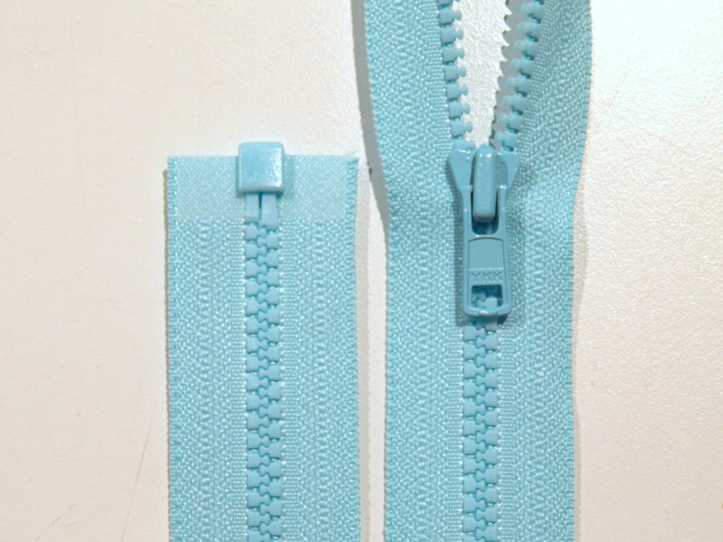 Molded Plastic Separating Jacket Zippers - 22", 24", 30"