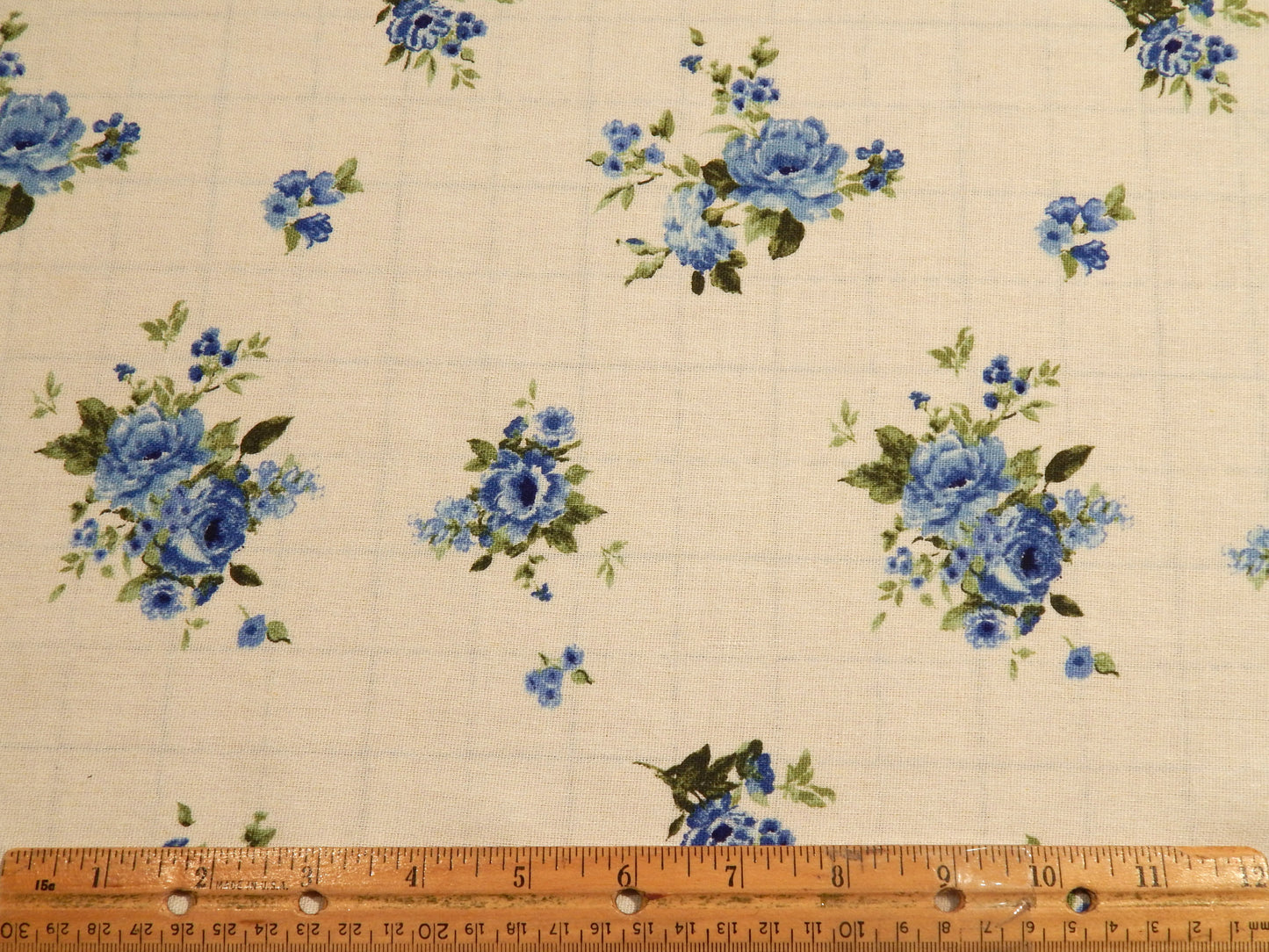 Vintage Bouquets Blue & White Linen