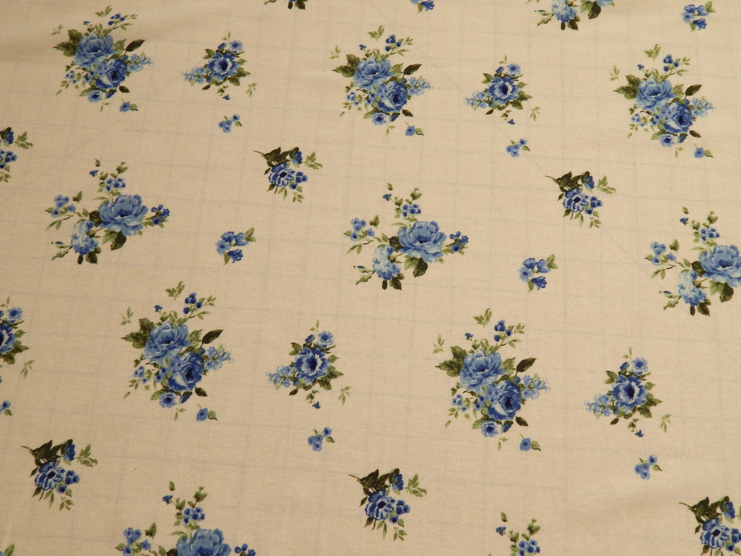 Vintage Bouquets Blue & White Linen