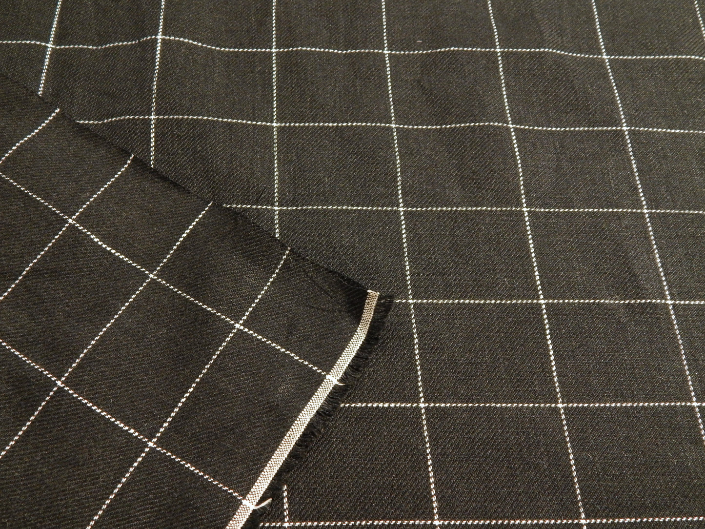 Black and White Windowpane Linen Gaberdine