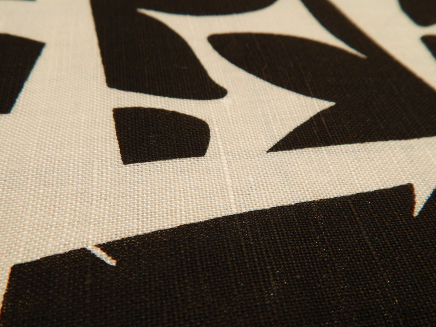 Black and White Daisy Abstract Linen