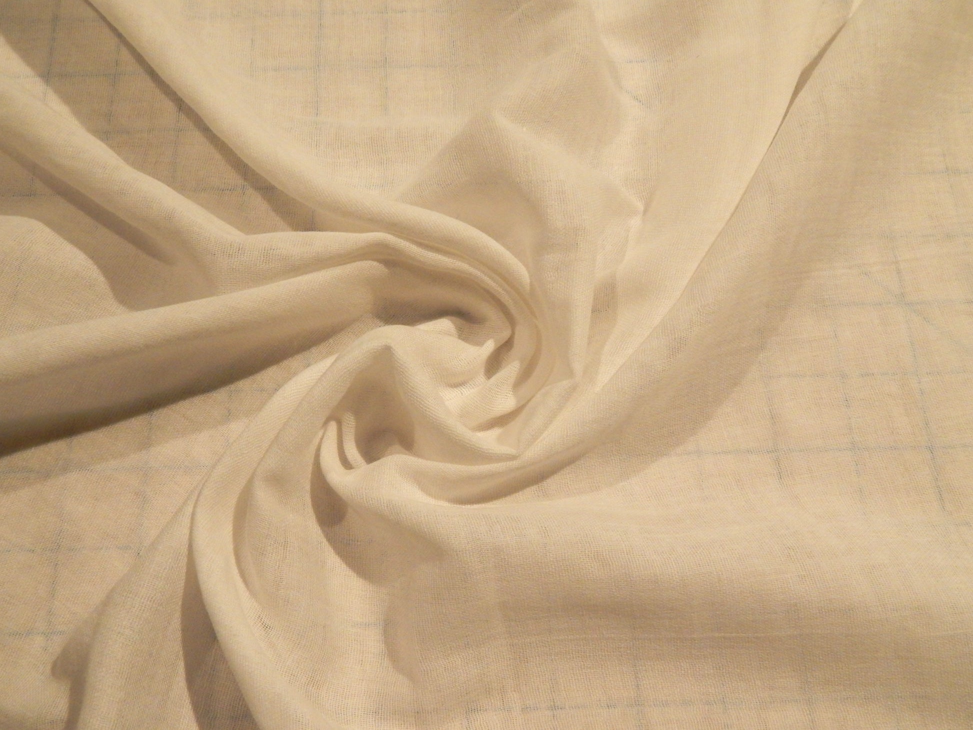 white 100% cotton double gauze deadstock fabric for tie dye natural dye summer fabrics