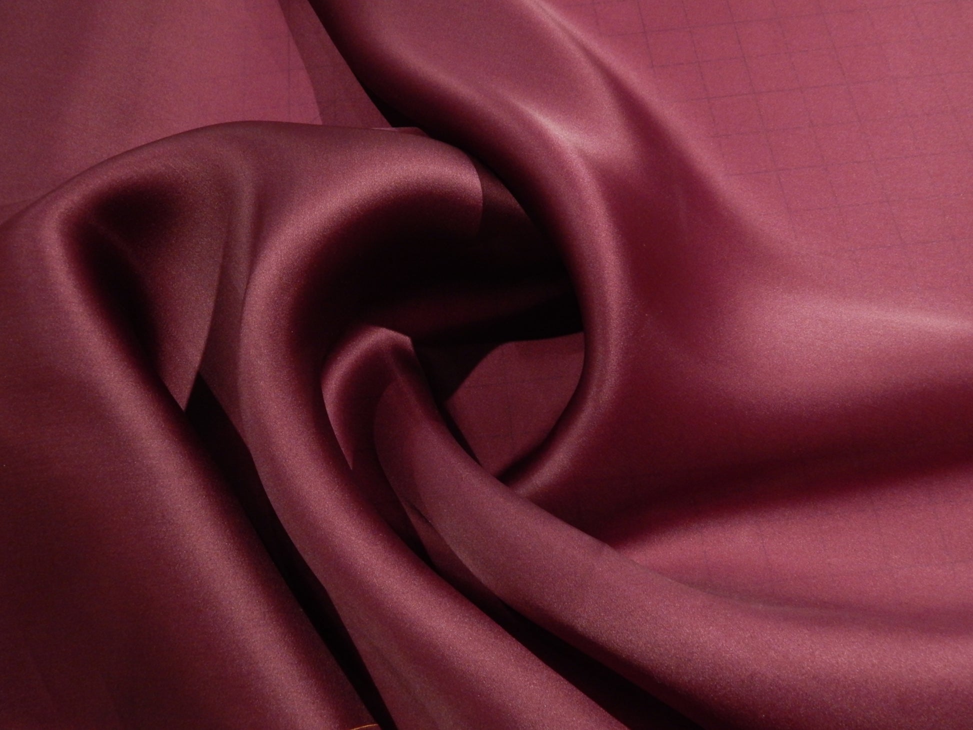 grape purple double faced organza fabric deadstock 100% silk