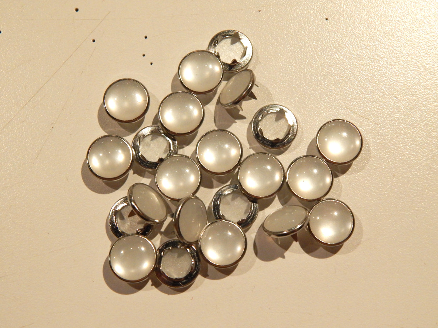 Western White Pearl Snaps