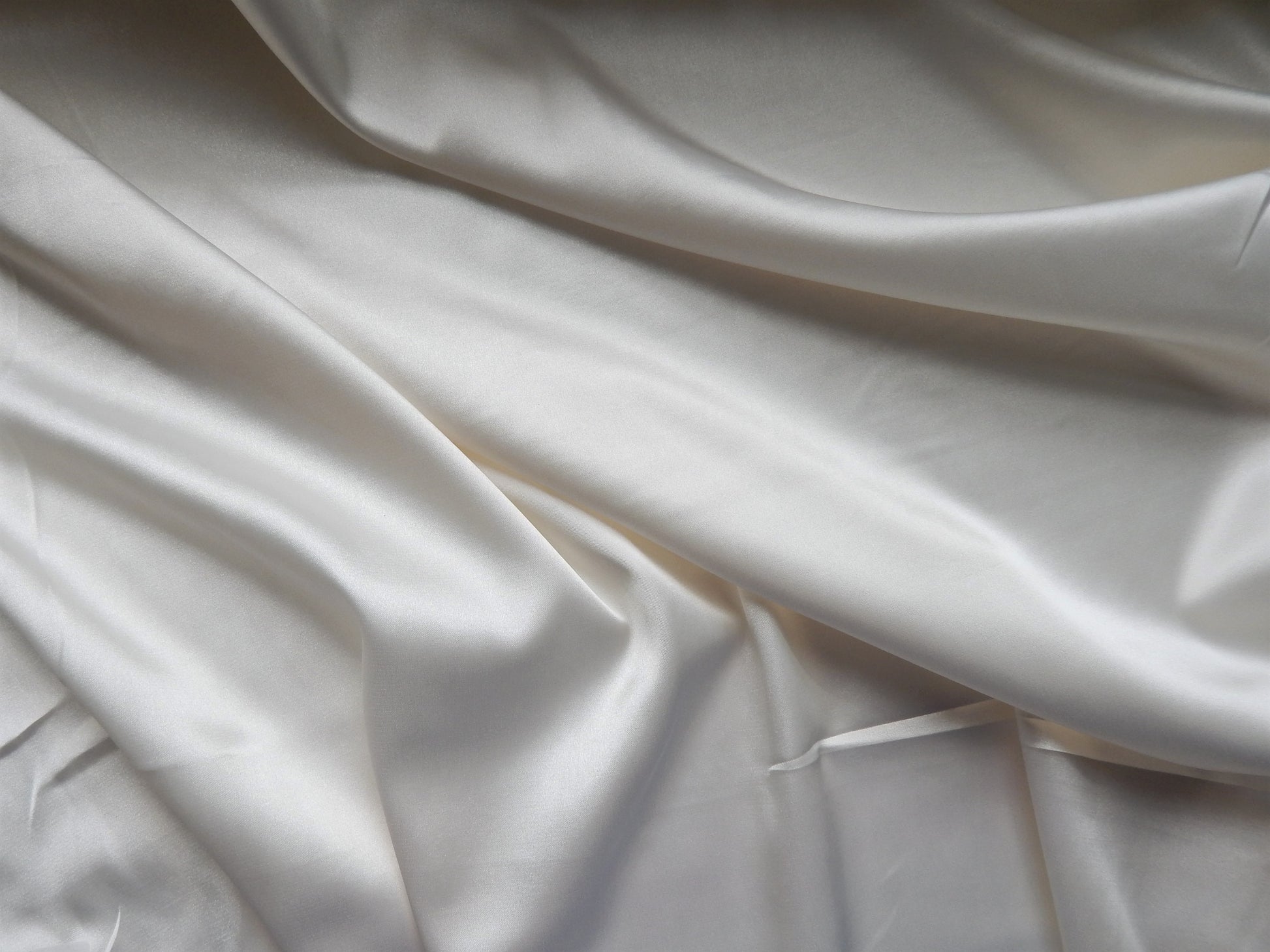 Ivory stretch silk fabric