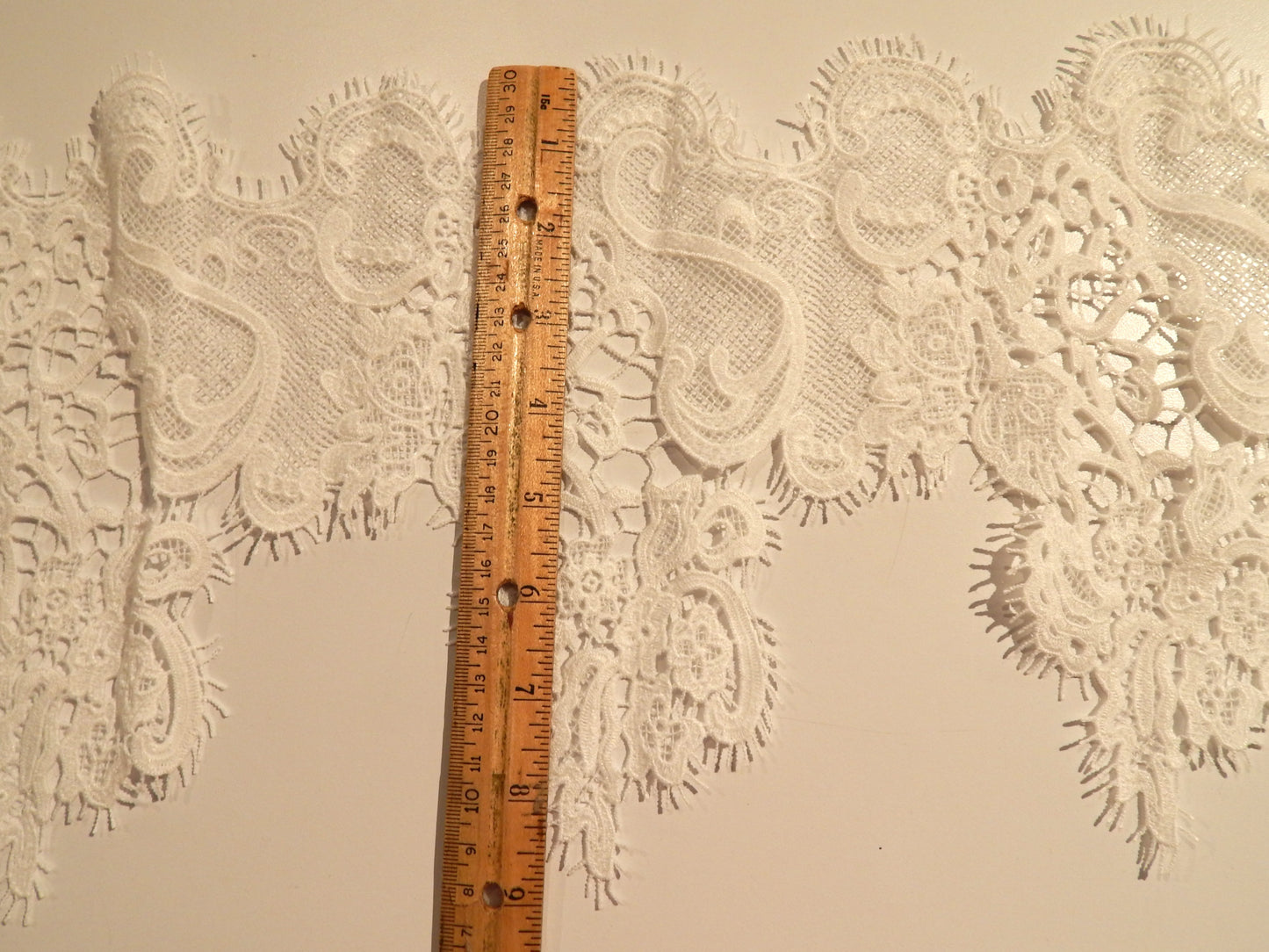 9" White Vintage Lace Applique Trim - BTY