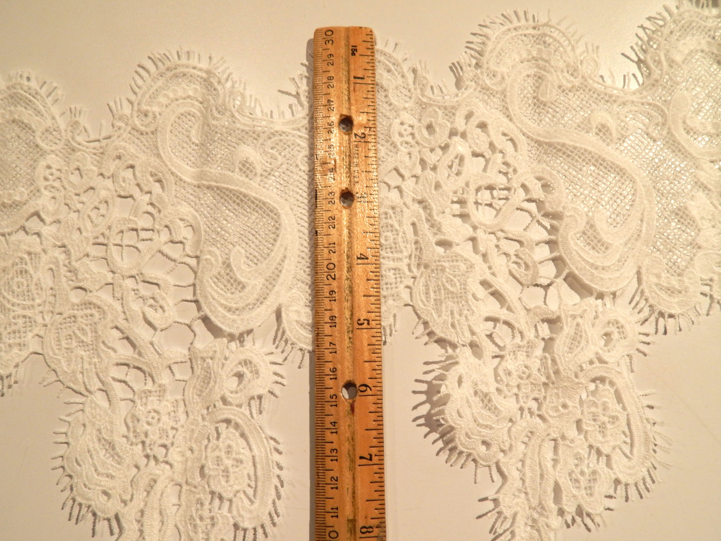 9" White Vintage Lace Applique Trim - BTY