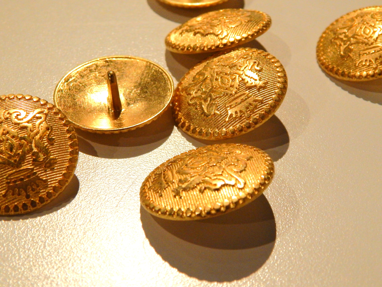 Gold Royal Lion & Unicorn Blazer Buttons - Multiple Sizes