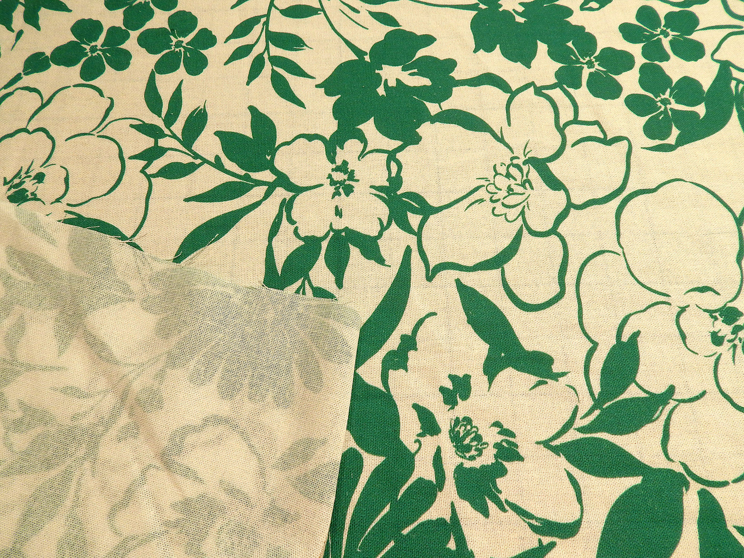 Kelly Green Floral Linen