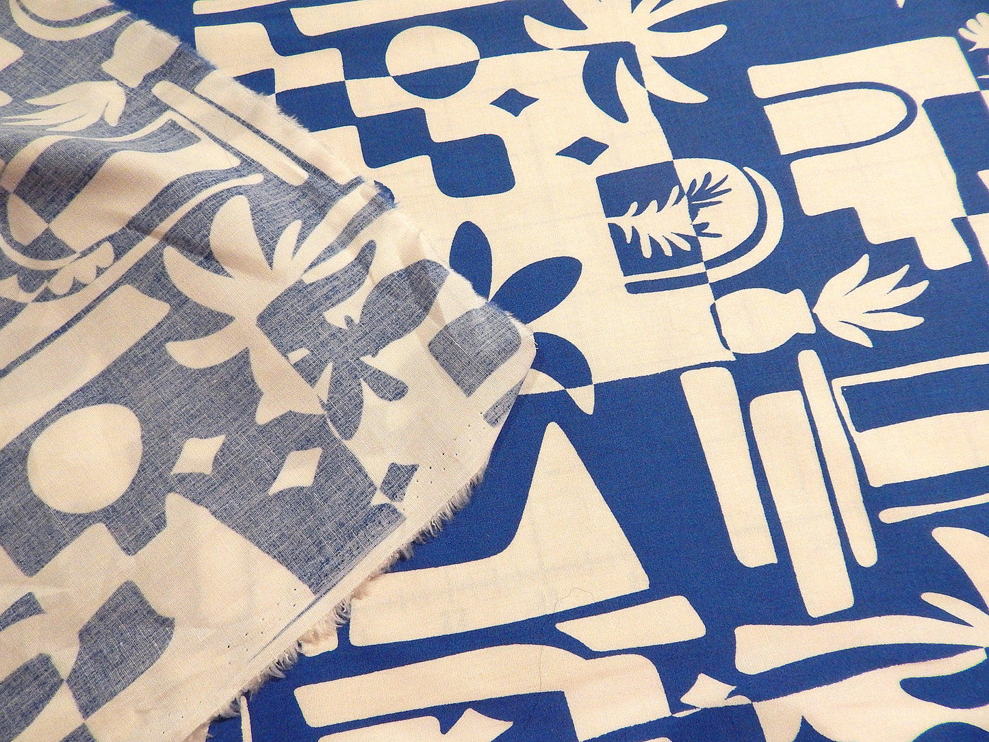 Blue and White Mod Hawaiian Floral Stretch Cotton