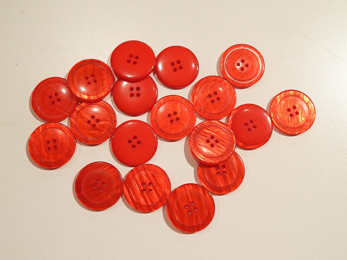 red pearly large 4 hole resin coating buttons