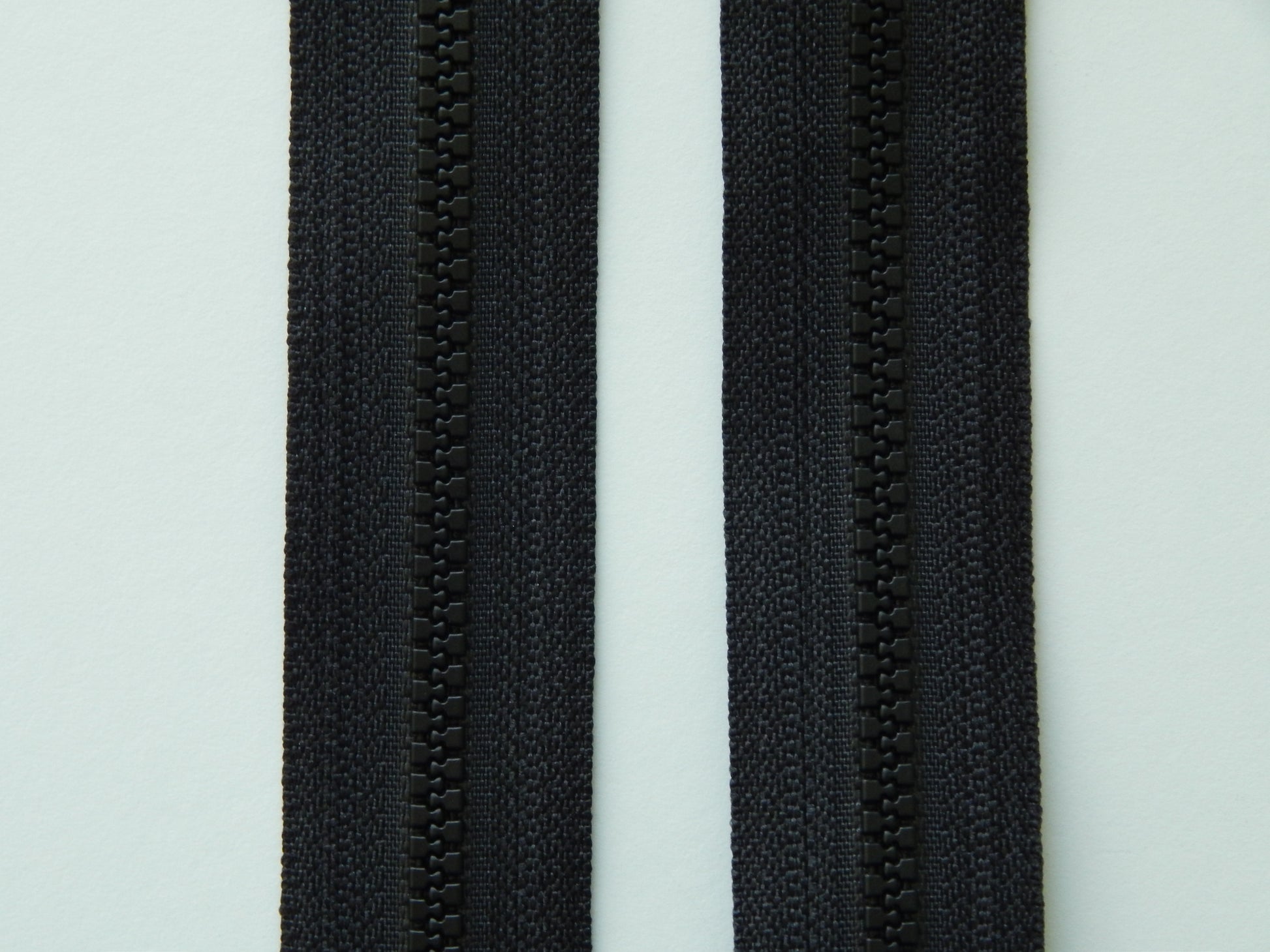black plastic zipper