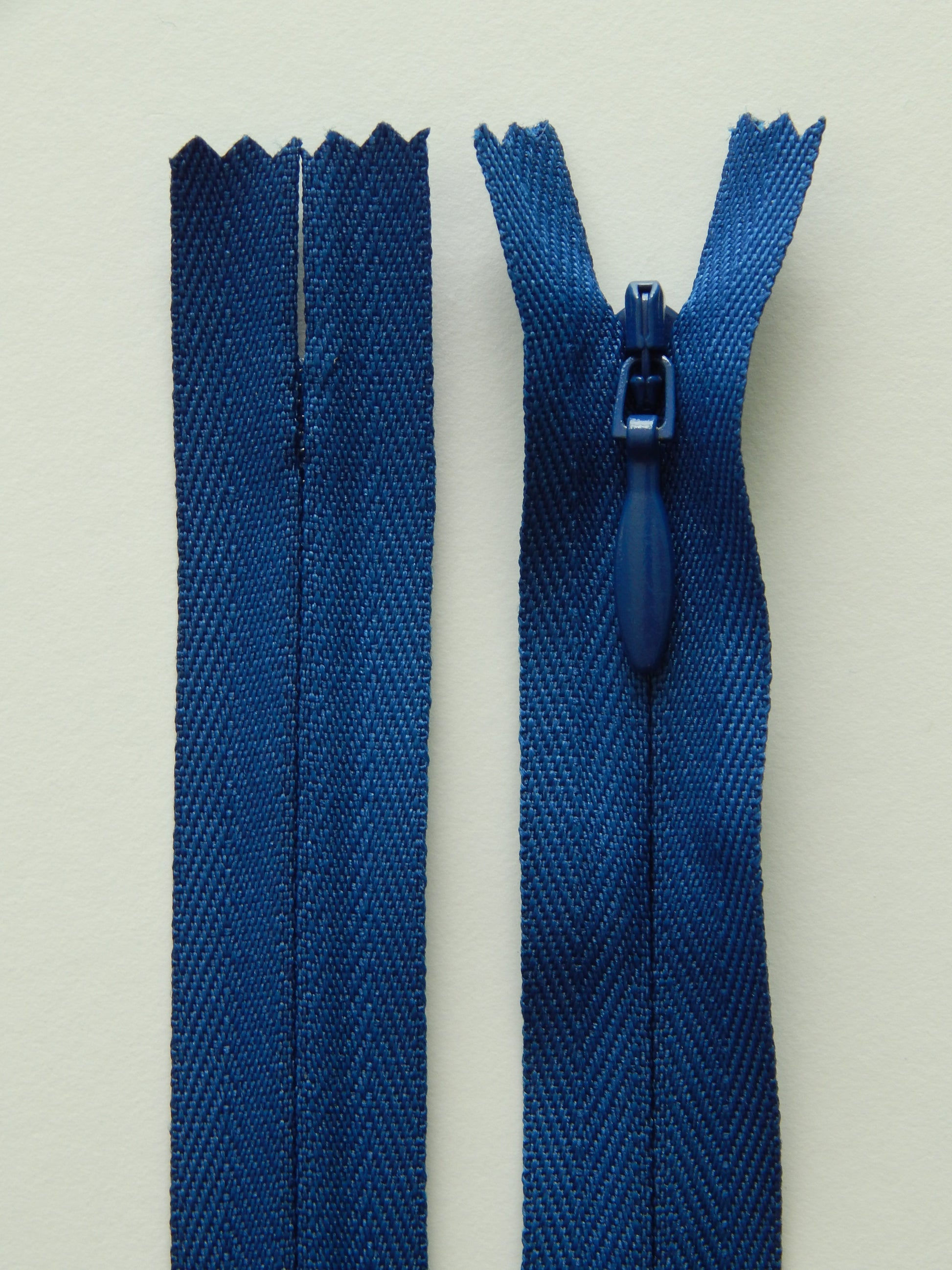 dark blue invisible zipper