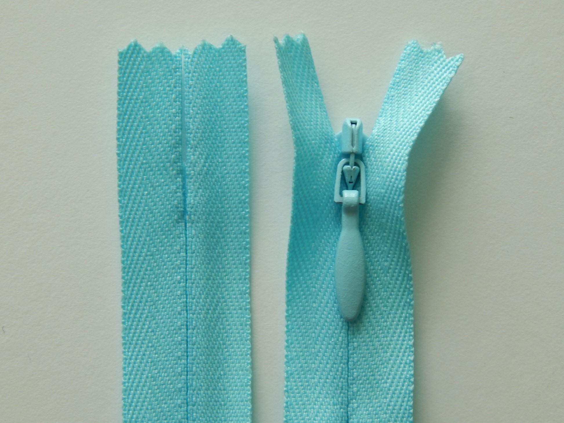 sky blue concealed zipper