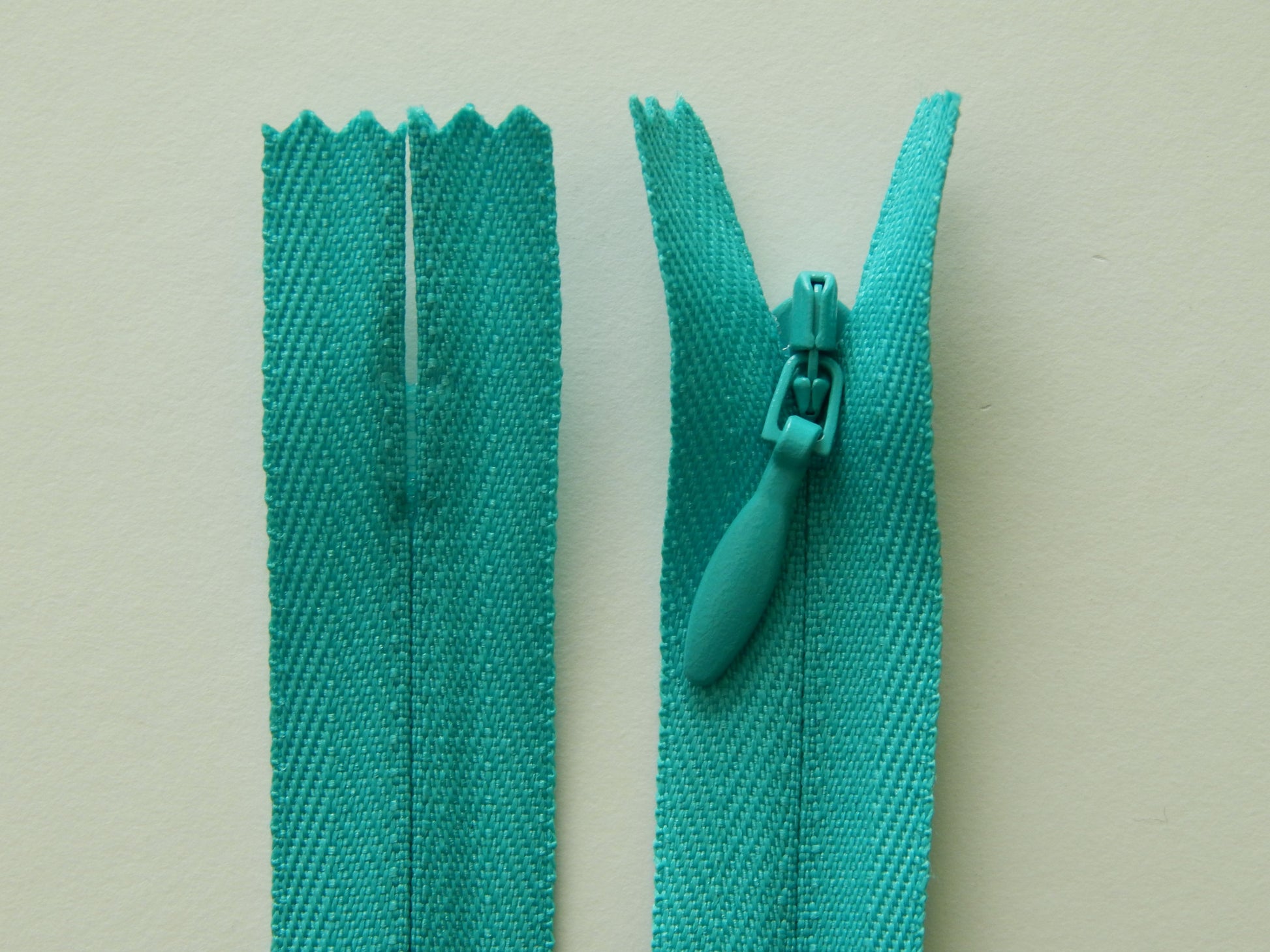 bright turquoise concealed zipper