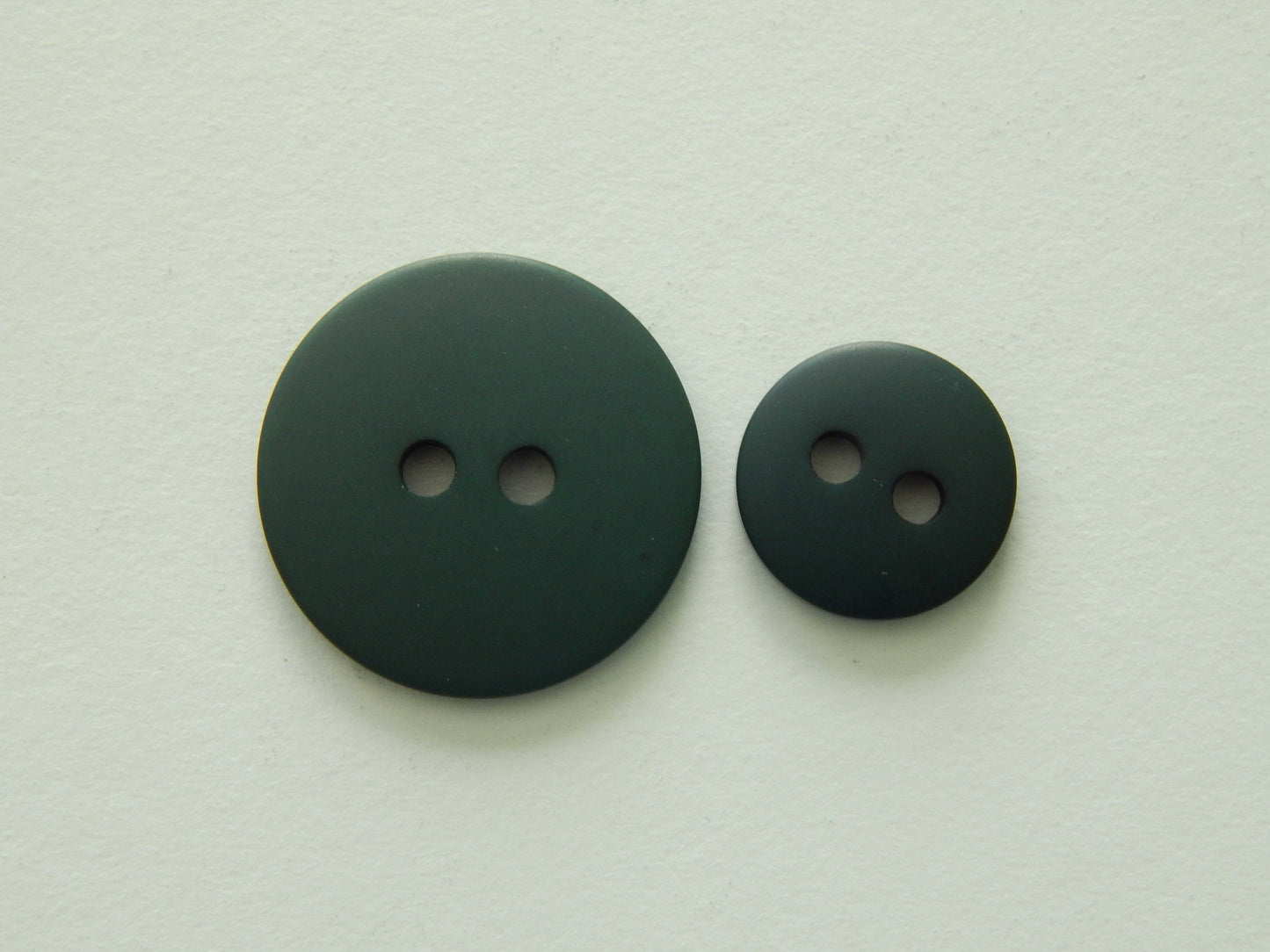 dark green polyester shirting buttons