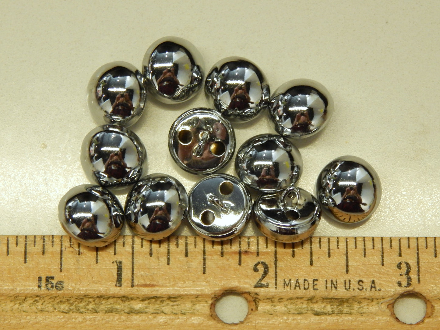 Silver Shiny Bauble Button - 7/16"
