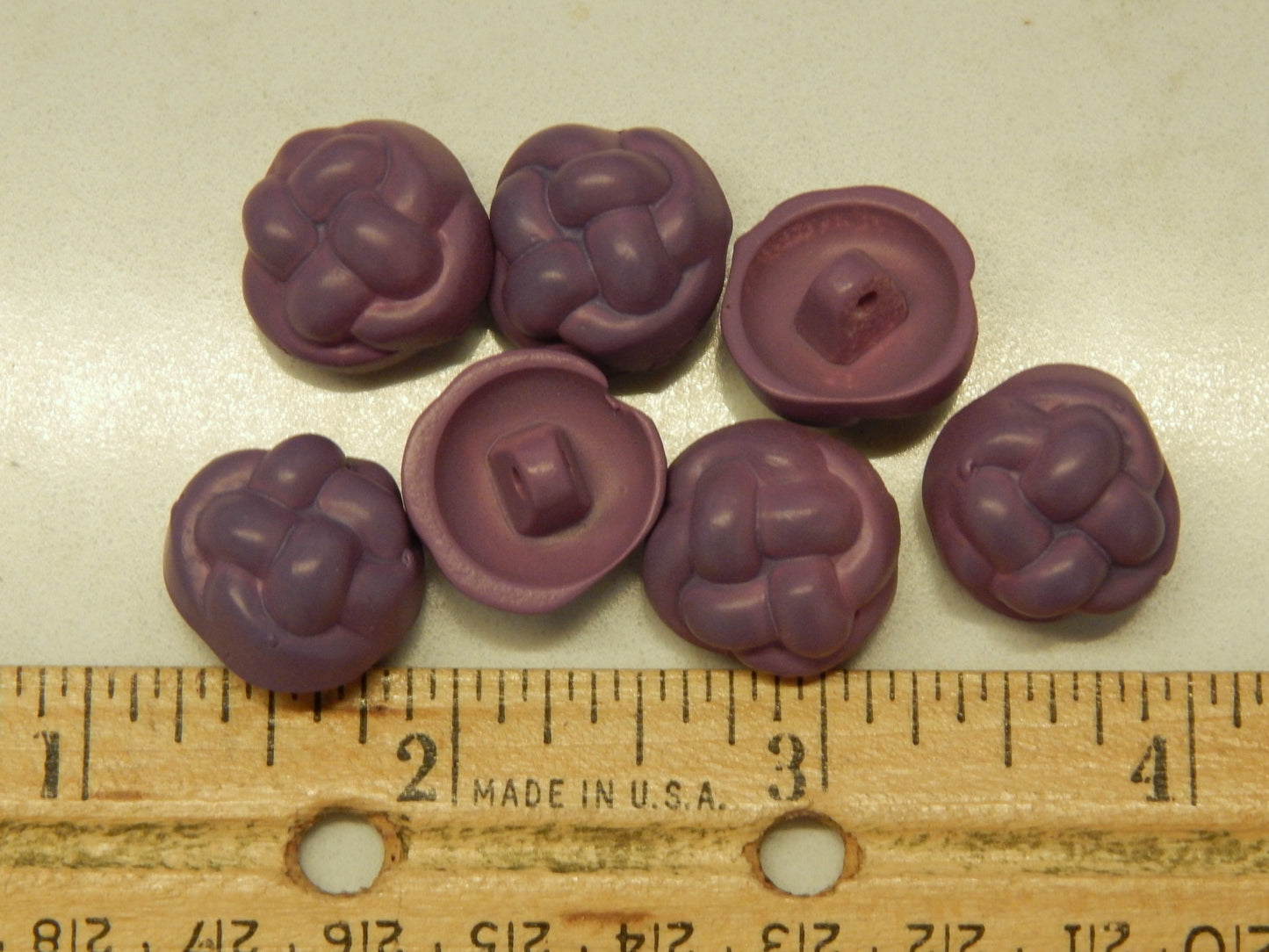 Knotted Wisteria Buttons
