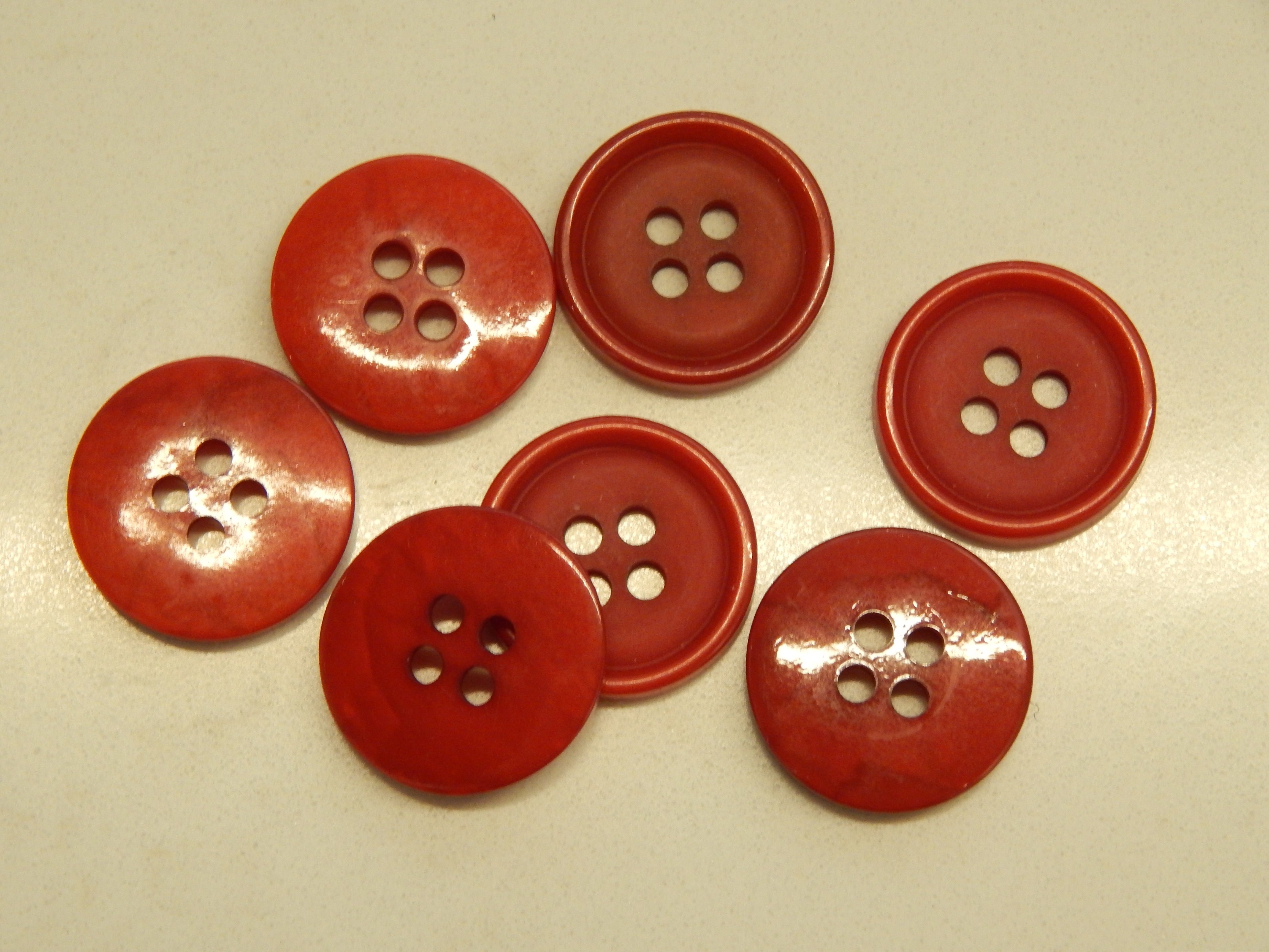 Red Rimmed Buttons - 7/8