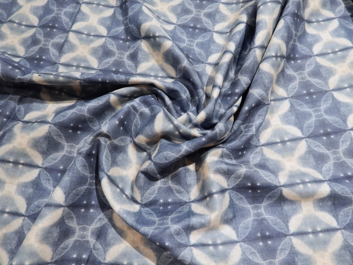 Organic Double Gauze Shibori Dye in Indigo