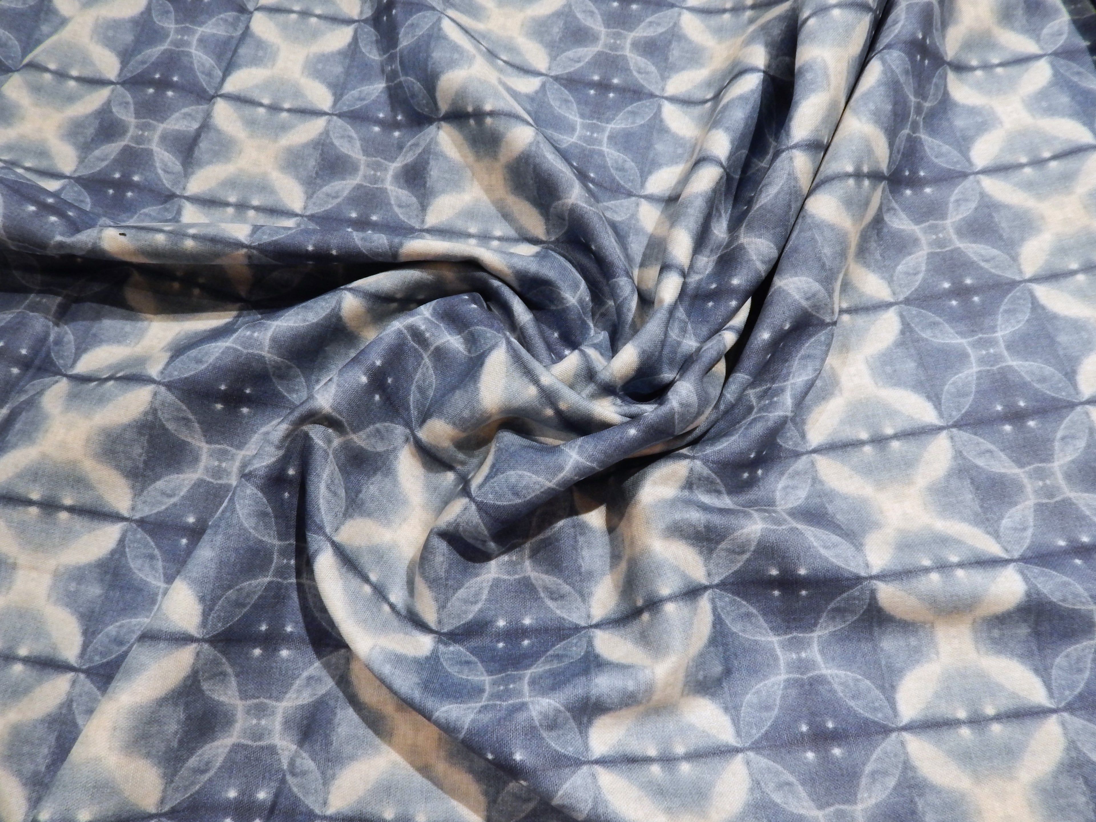Organic Double Gauze Shibori Dye in Indigo