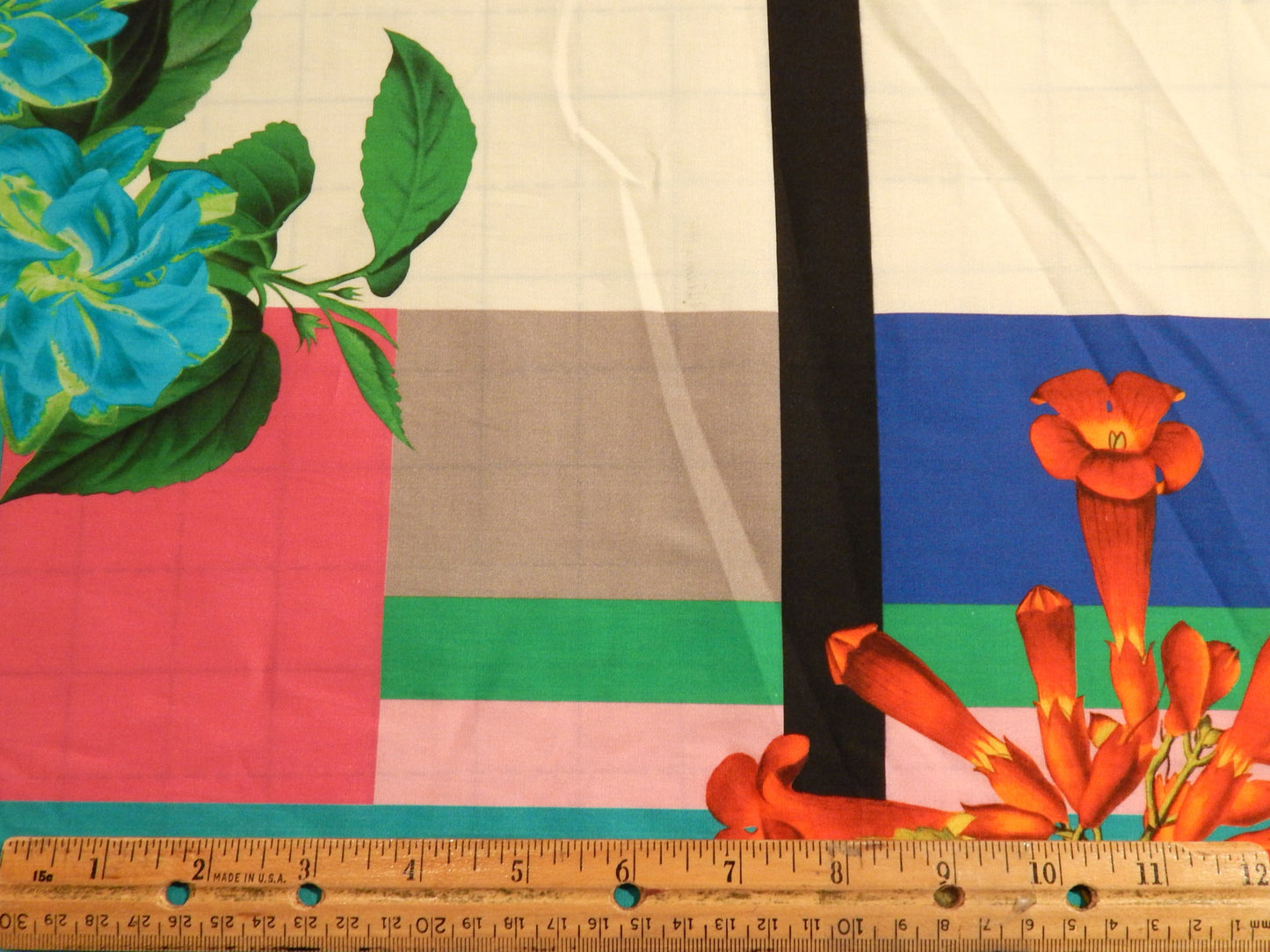 Flowers in Art Major Stretch Cotton Sateen