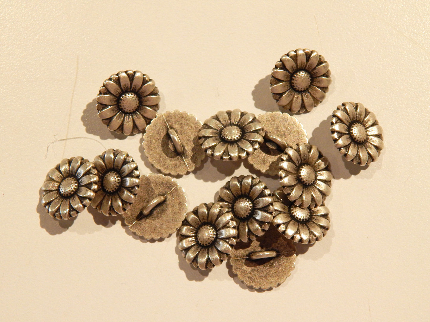 Mod Metal Flower Buttons